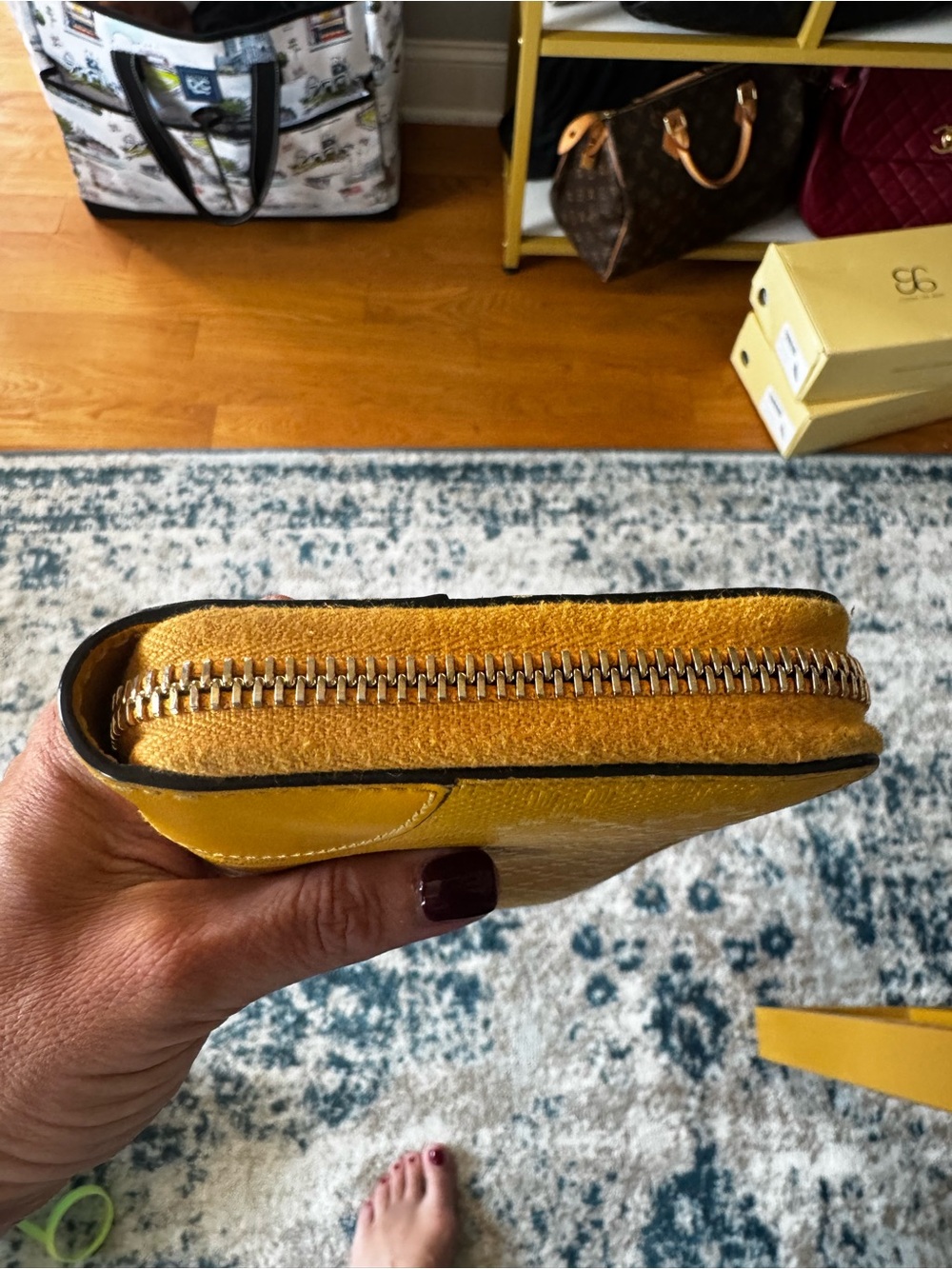 Gucci Yellow Bright Diamante Zip-Around Long Wallet | Giftable Set w/ Box - Picture 4 of 8